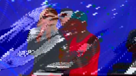 Fedez e la sua partecipazione ad Amici: “Se vai in TV sei una mer*a ma l’importante è non svilirsi” article-post