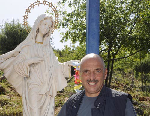 Speciale Viaggio a…, stasera su Rete 4 con Paolo Brosio e la storia di giovani Beati preview