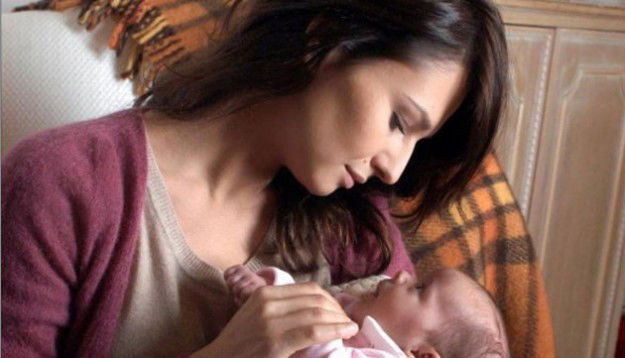 Ascolti Tv, 4 settembre 2013: Le tre rose di Eva 2 a 4,6 mln; Last Cop a 3,2 e 2,7 mln article-post