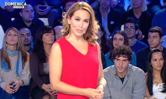 Barbara d’Urso presenta la sua Domenica Live: “Sono certa che sarò battuta dalla Domenica In di Mara Venier” article-post