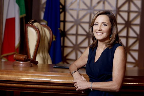 News TV, Forum chiude in bellezza, appuntamento a settembre: Scheri, “ancora una stagione vincente” preview