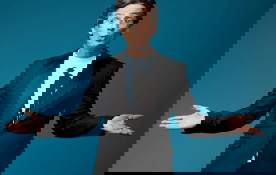 Fiorello attaccato da Feltri: “La parodia su Berlusconi faceva pena. Quando era un drogato nessuno lo sfotteva” preview