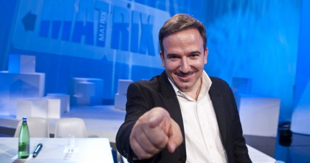 Matrix, da oggi in seconda serata su Canale 5 con Luca Telese preview