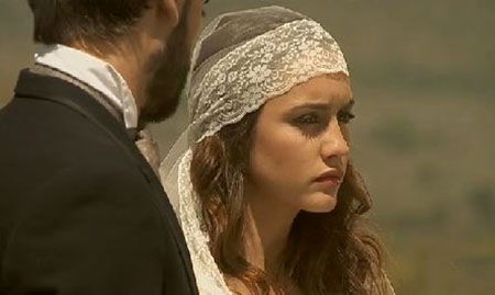 Il Segreto anticipazioni, puntata del 26 settembre: Pepa sta per sposare Alberto; Tristan ferito da un colpo di pistola preview