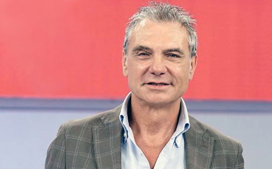 Uomini e Donne, Antonio Jorio: “Giuliano, mi ha pugnalato. La presenza di Tina è garanzia di veridicità” article-post