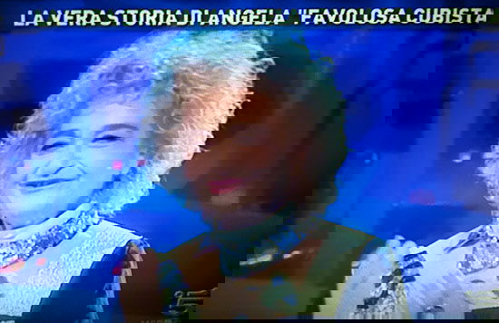 Angela Favolosa Cubista balla a Domenica Live: nessun accenno a Uomini e Donne preview