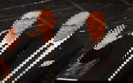 Maurizio Crozza resta a La7 e Cairo rivela: “Avrei preso anche Fabio Fazio” preview