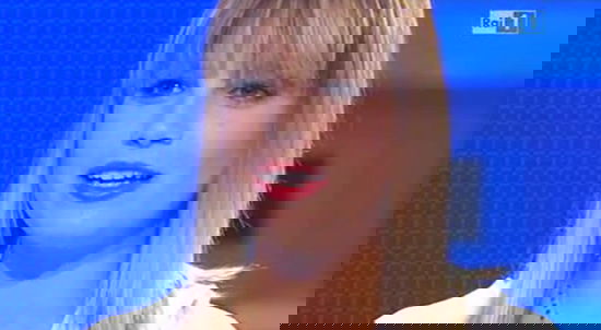 Emma Marrone a Domenica In: “Pensate quello che volete io sono così, voglio levarmi di dosso le etichette” preview