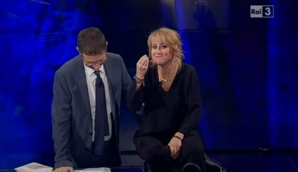 Che tempo che fa: Luciana Littizzetto tra il battesimo di George e la separazione di Raoul Bova – VIDEO preview