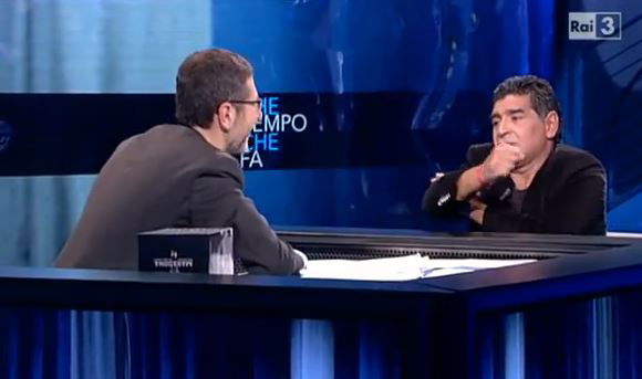 Che tempo che fa, Maradona ed il gesto dell’ombrello a Equitalia fa discutere preview