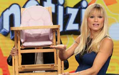 Michelle Hunziker mamma di Sole e il giallo del parto: non è nata ieri sera? preview