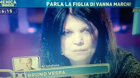 Stefania Nobile a Domenica Live critica Bruno Vespa che interviene: “Ha fatto il fenomeno a spese della povera gente” article-post