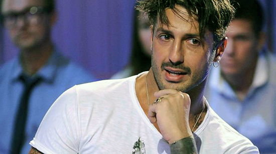 Verissimo, oggi su Canale 5: la madre di Fabrizio Corona, Gigi D’Alessio e Alberto de Il Segreto tra gli ospiti article-post