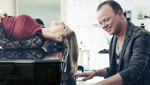 Questi siamo noi, lo show di Anna Tatangelo e Gigi D’Alessio, il 25 novembre su Canale 5: info e ospiti preview