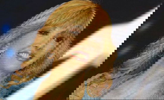 Tv Talk quinta puntata: Milly Carlucci tra gli ospiti. Dibattito su Miss Italia e la lite tra Stefania Nobile e Bruno Vespa preview