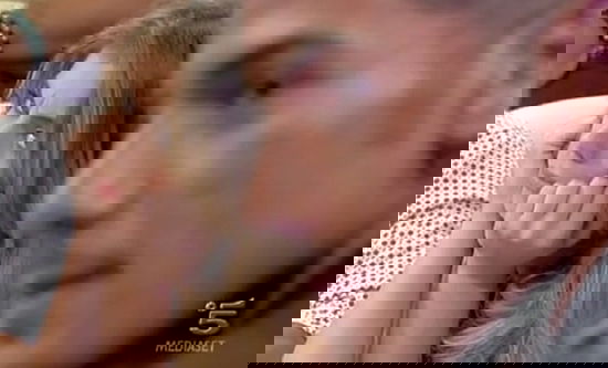 Uomini e Donne, anticipazioni trono classico: Anna divisa tra Marco ed Emanuele, Irene tra Alessia ed Aldo preview