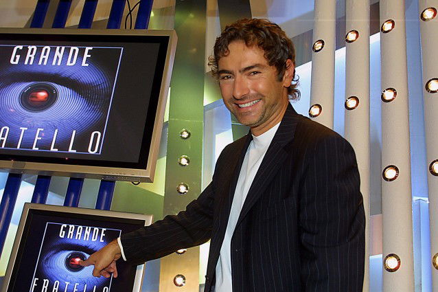 Incendio casa Grande Fratello 13: il commento di Marco Liorni e Patrick Ray Pugliese preview