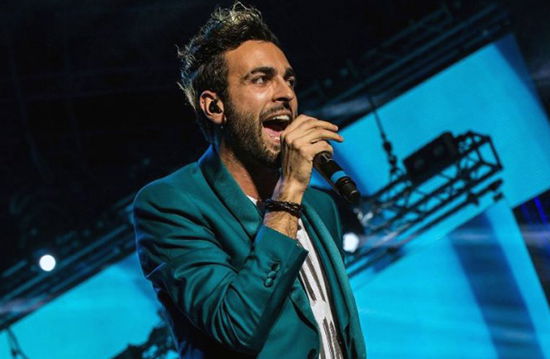 C’è posta per te, stasera la terza puntata: Marco Mengoni e Orlando Bloom ospiti article-post