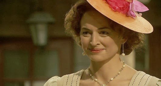 Il Segreto anticipazioni, puntata 26 gennaio: Agueda salva Pepa e le rivela di essere sua madre preview