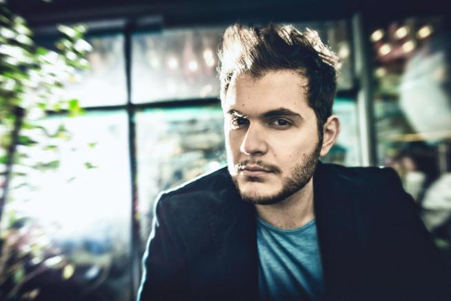 Sanremo 2014, Renzo Rubino squalificato dalla gara? Scoppia il caso ma è solo uno scherzo di Fiorello preview