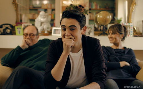 Michele Bravi, Sotto una buona stella: testo e audio. Il video, stasera su Sky Uno con Verdone e Cortellesi preview