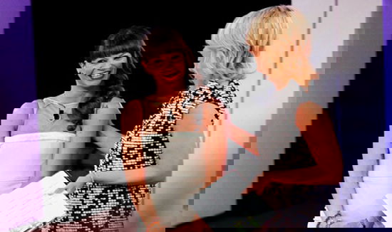 C’è posta per te, stasera la settima puntata: Alessandra Amoroso e Miguel Bosè ospiti preview