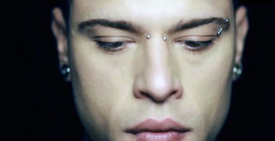 Amici 13 serale anticipazioni: Fedez, Kylie Minogue tra gli ospiti. Duetti ed eliminati article-post