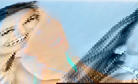 Barbara d’Urso tra blog, magazine, braccialetti e profumi; L’Isola dei Famosi? ‘Mi divertirei a condurla!’ preview