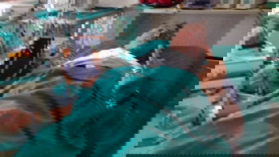 Paolo Bonolis ricoverato per un malore: su Instagram il dito medio del ‘rispetto’ preview