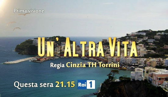 Un’altra vita, le anticipazioni di martedì 14 ottobre 2014: Emma torna a Milano, salva il marito o no? preview