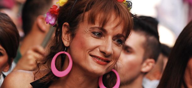 Miss Italia, la Mirigliani apre ai trans: Vladimir Luxuria commenta preview