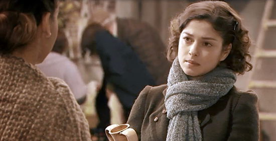 Anticipazioni Il Segreto, puntata 30 ottobre 2014: cosa nasconde Candela? preview