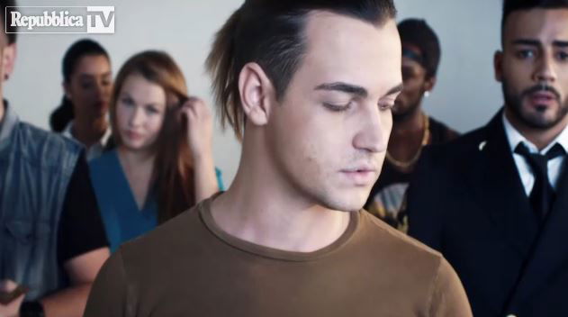 Valerio Scanu, esce oggi Parole di Cristallo: il terzo singolo ‘spaccacuore’ – VIDEO preview