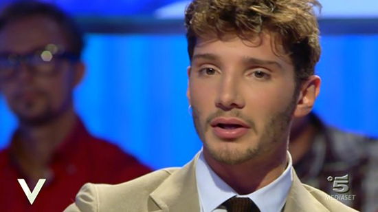 Verissimo: anticipazioni oggi 25 ottobre 2014, Melissa Satta e Stefano De Martino tra gli ospiti article-post