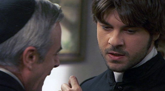 Anticipazioni Il Segreto, 6 novembre 2014: Don Celso mette in crisi Gonzalo preview