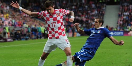 Ascolti Tv, 16 novembre 2014: Italia-Croazia sopra i 10 mln; Come un uragano a 2,9 mln preview