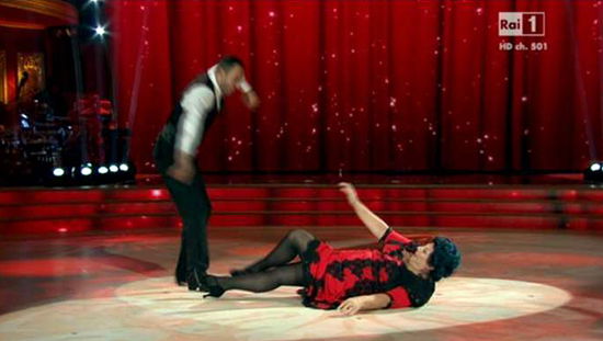 Ballando con le stelle 2014 e la polemica di Marisa Laurito: ‘Sono una artista ed ho perso 8 chili!’ preview