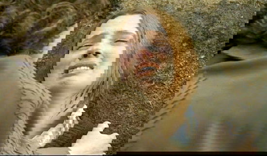 Il Segreto, anticipazioni puntata 15 novembre 2014: Pia buttata fuori casa da Roque preview