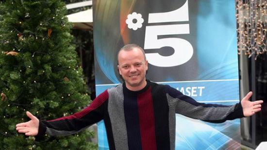 Capodanno 2015 con Gigi D’Alessio: stasera dalle 21.10 su Canale 5, ecco tutti gli ospiti preview