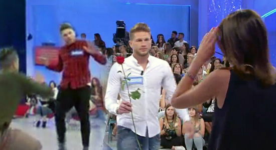 Anticipazioni Uomini e Donne: la scelta di Teresa Cilia è Salvatore Di Carlo? Lui sfiora la rissa con Fabio preview