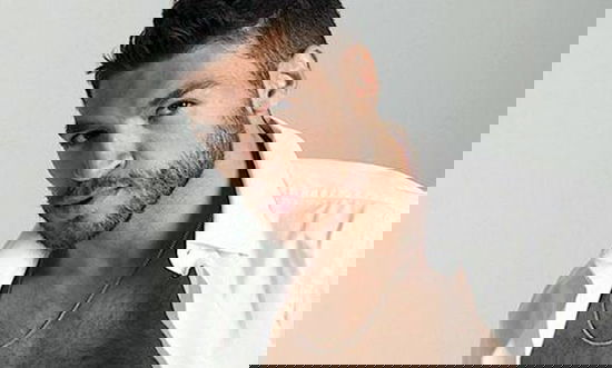 Forte forte forte: Valerio Pino contattato dalla Ballandi come Lorella Cuccarini preview