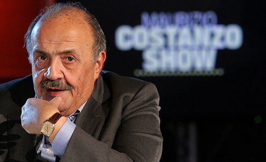 Maurizio Costanzo Show, da stasera la nuova stagione su Rete 4: anticipazioni, ospiti, replica, info streaming preview