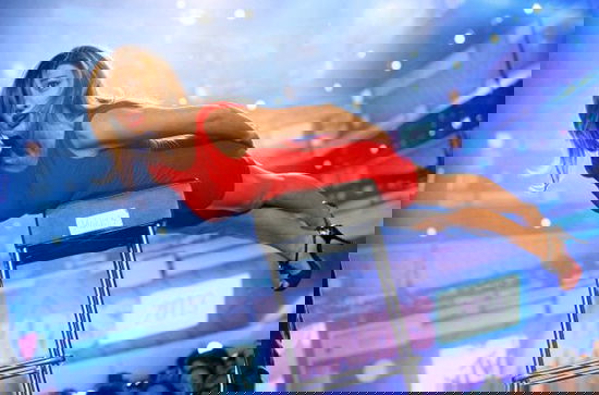 Anticipazioni Amici, serale 2015: Virginia Raffaele ospite fisso del talent show di Maria De Filippi preview