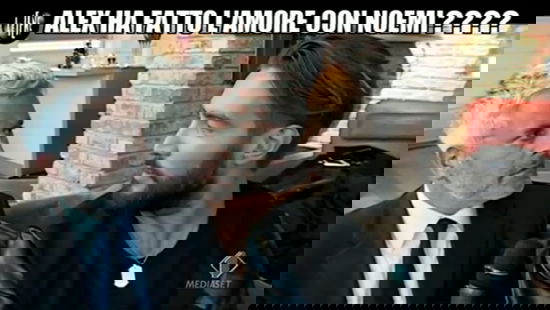 Le Iene, Alex Belli e la bottarella con Noemi; la moglie: ‘E’ così fig* Alex, dovrebbe essere felice!’ preview