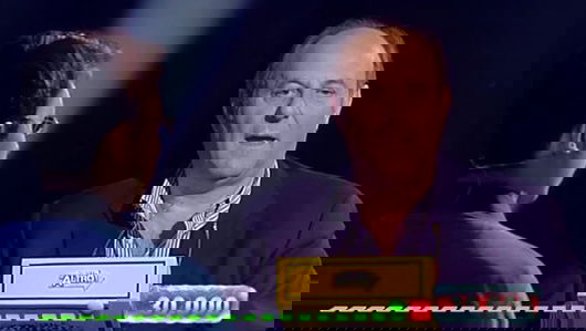 Avanti un altro, Gerry Scotti massacrato dal web per un “errore”: ‘C’era un refuso, sono dispiaciuto, Papa ha fatto ricorso’ preview