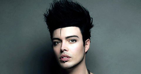 Stash parla dei progetti dei The Kolors e ringrazia Maria De Filippi in attesa di suonare all’Eurovision Song Contest preview