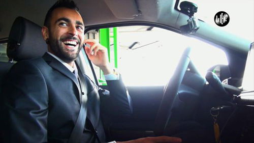 Anticipazioni Le Iene del 19 ottobre: Marco Mengoni conduttore e iena, diretta streaming e replica preview