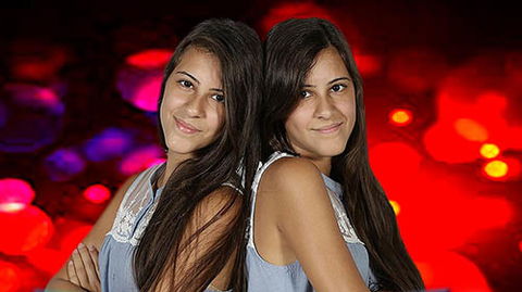 Junior Eurovision Song Contest 2015, la finale oggi su Rai Gulp: il saluto di Antonella Clerici alle gemelle Scarpari preview