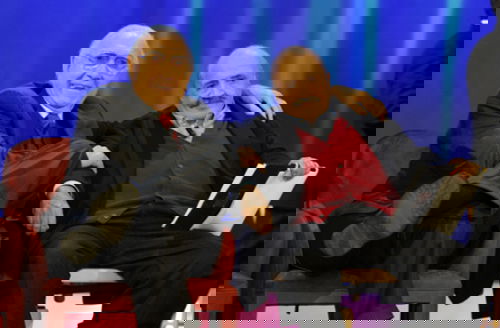 Maurizio Costanzo Show, anticipazioni del 22 novembre: ospiti, replica e info streaming preview