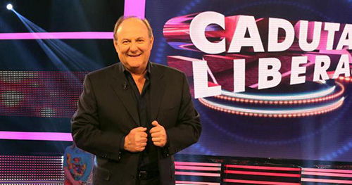 Caduta libera, il quiz game con Gerry Scotti dal 4 gennaio 2016 su Canale 5: ecco le novità preview
